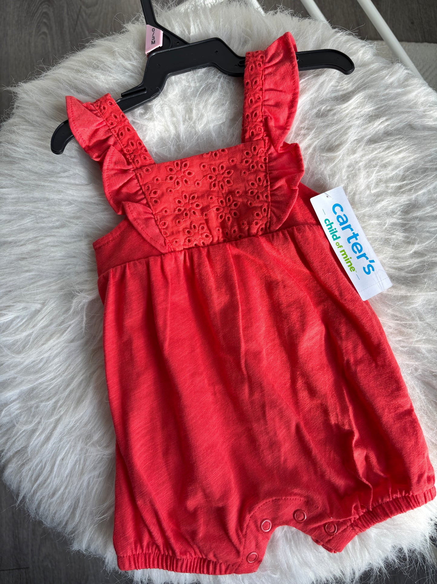 Romper Bebé Rojo con Bordado Inglés | Carter’s 0–3M