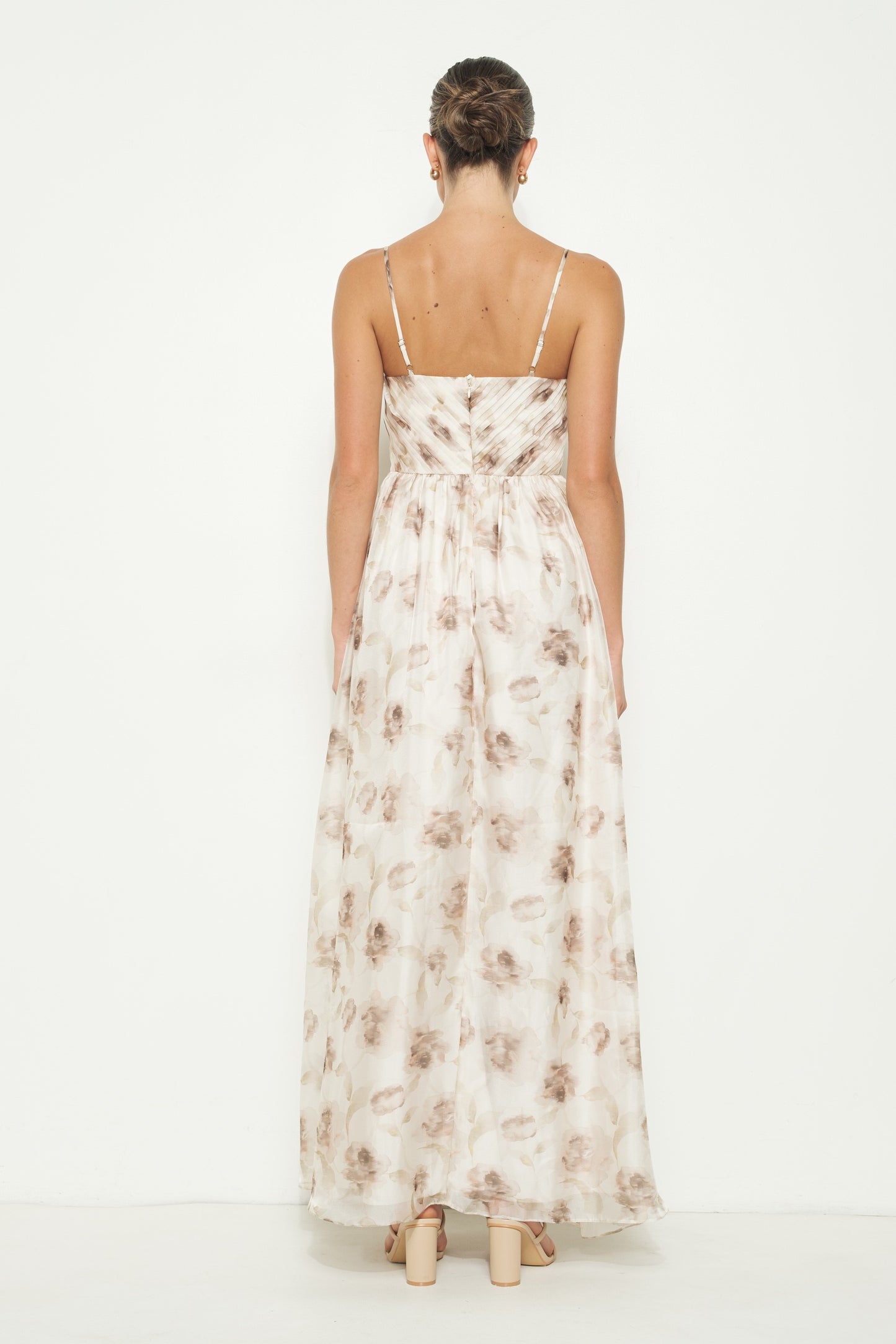 Dahlia Blossom Sleeveless Maxi Dress - Taupe