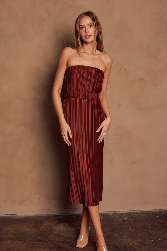 Wine Charm Strapless Plisse Dress