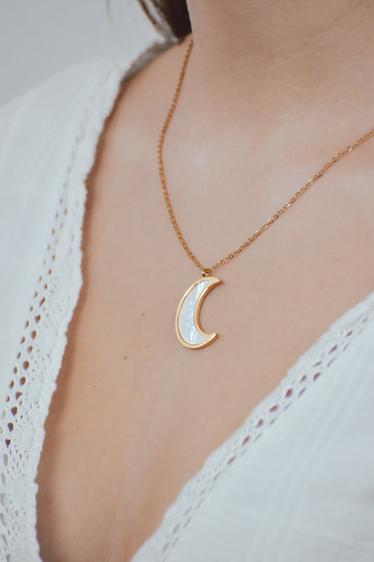 White moon necklace set